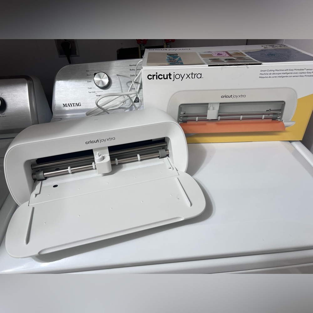 Cricut joy xtra cutting machine and easy press 3 with materials & supplies